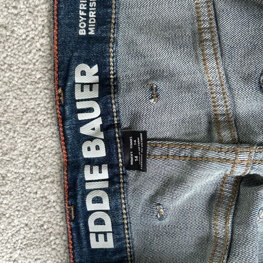 🌸NWOT🌸 Eddie Bauer Boyfriend Mid-Rise Slim Jeans - Size 14 - Picture 5 of 9